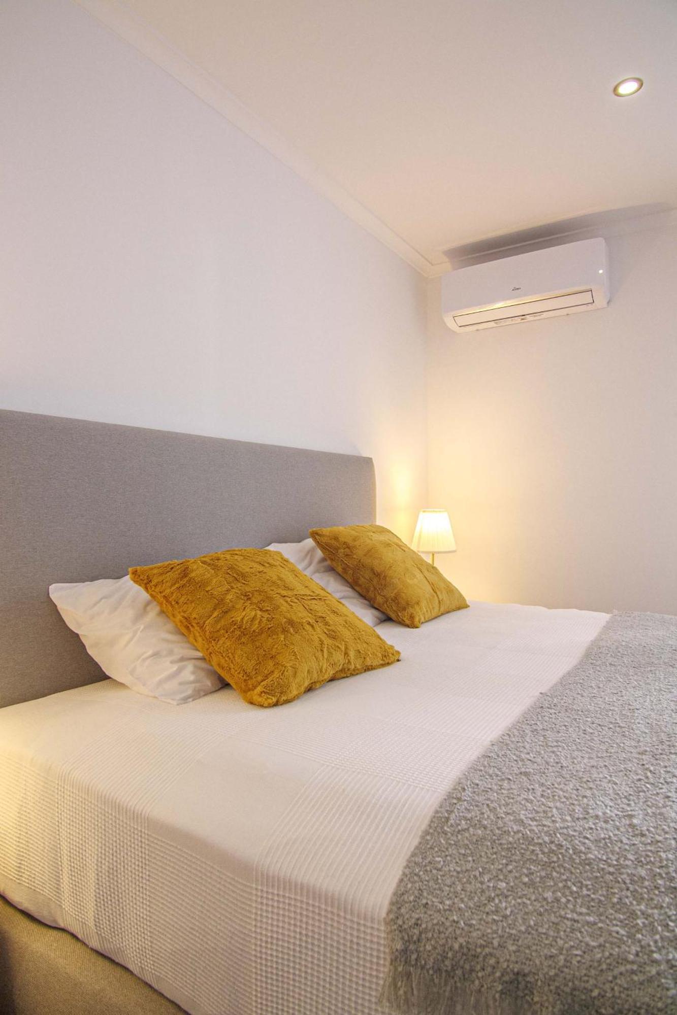 Pine House - Faro Airport, Beach And City Center Экстерьер фото